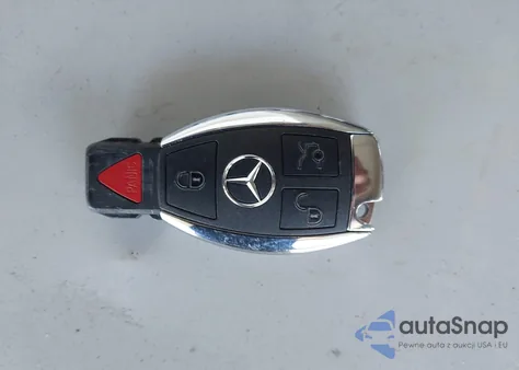 2014 Mercedes-Benz C 250 Luxury/Sport из США, поврежденный, VIN WDDGF4HB3EA952668